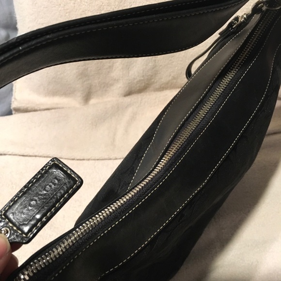 Coach Chelsea Signature Canvas Leather Trim Duffle Shoulder Bag ✅Offers Welcome - Picture 6 of 12